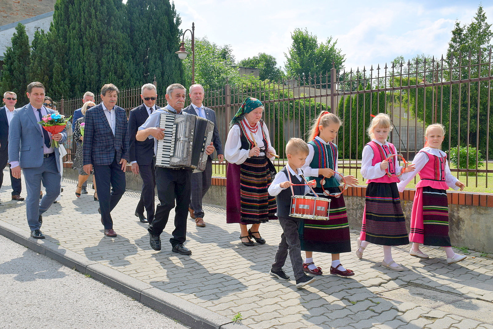 Korowód Imieninowy prowadzony był przez Dziecięcą Grupę Folklorystyczną