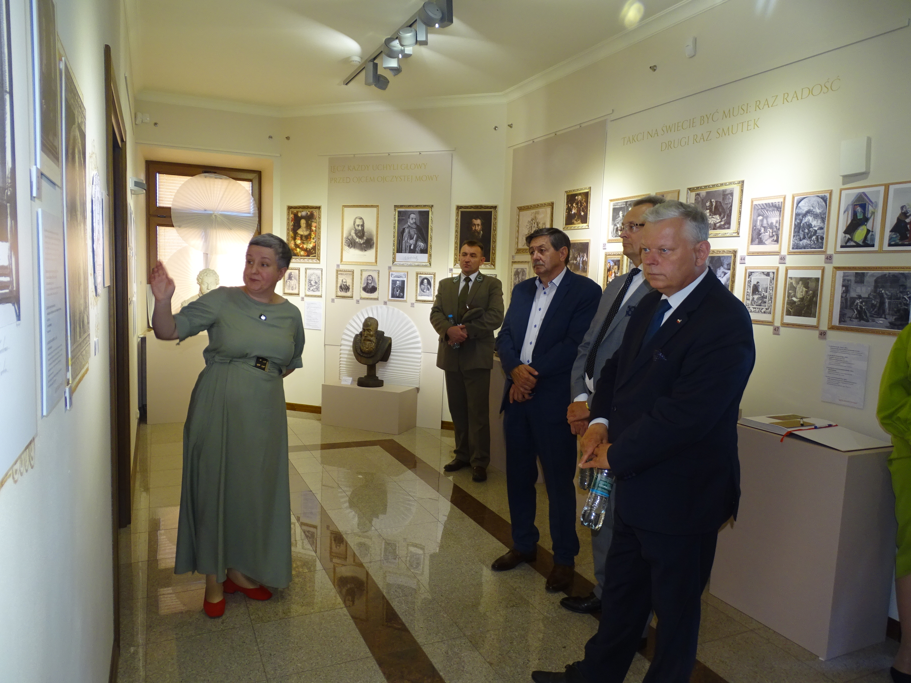 w Muzeum Regionalnym w Zwoleniu otworzona została wystawa pod tytułem „Kochanowski. Od portretu do marki”.