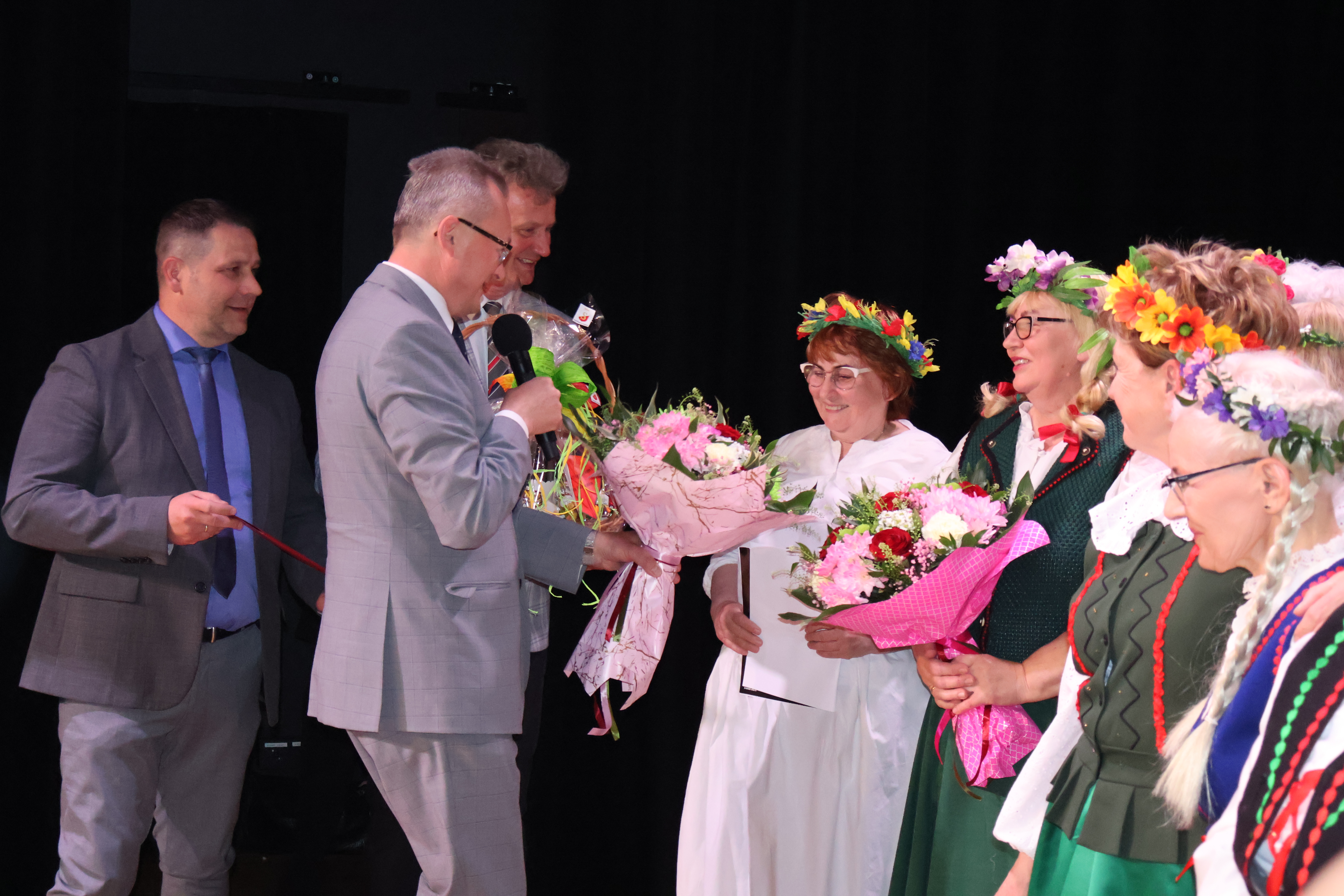 Życzenia artystom składali samorządowcy z gminy Zwoleń 
