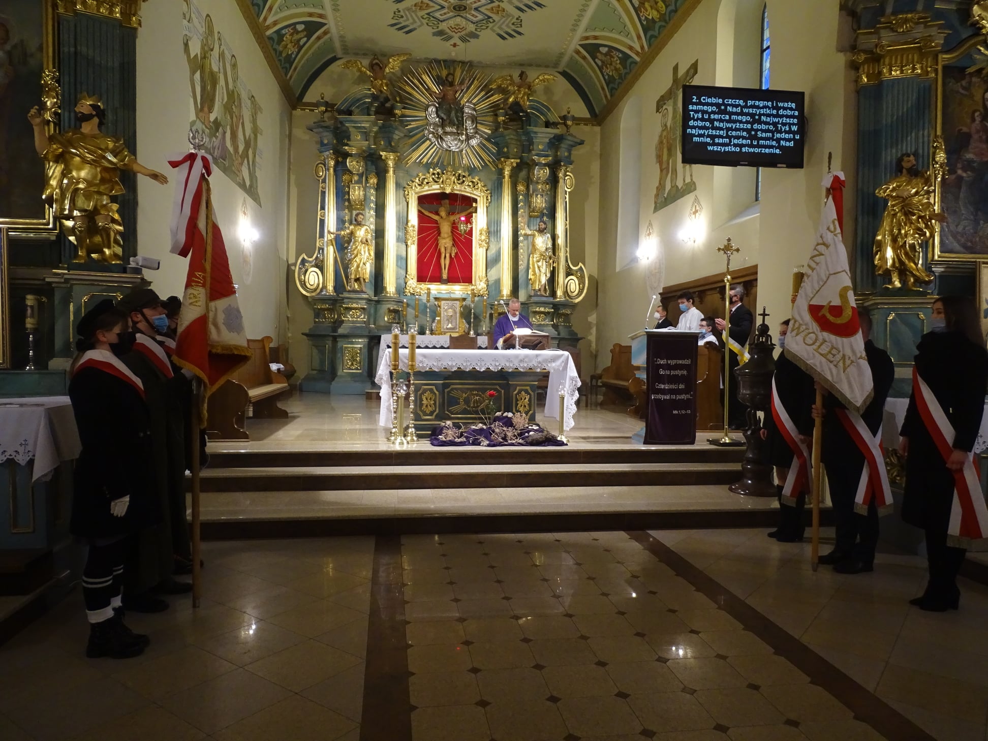 Mszę świętą w intencji poległych żołnierzy odprawił ks. Bernard Kasprzycki 